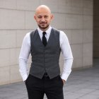 La inteligencia artificial propone simplificar las combinaciones para proyectar autoridad sin perder identidad.