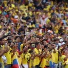 Hinchas ecuatorianos alientan a la Tri en las gradas del estadio de Filadelfia, minutos antes del debut frente a Costa de Marfil en el Mundial 2026.