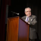 Juan Valdano fue un prolífico escritor y ensayista. Fue ganador del Premio Nacional Eugenio Espejo, y falleció el 2 de agosto de 2021.