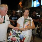 Ciudadanos extranjeros y nativos efectuaron un homenaje póstumo a la activista fallecida Monika Silva