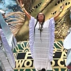 Lila Downs con una creación Joss Ramírez