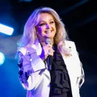 La intérprete de “It’s a Heartache” y “Total Eclipse of the Heart”  salió del coma inducido en el que se encontraba desde mayo.