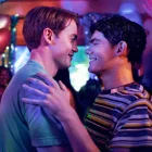 La película retoma la historia tras el final de la tercera temporada, cuando Nick y Charlie consolidaron su relación.