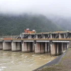 La planificación en ministerios y empresas ha estado orientada a escoger un tipo de producción de energía (hídrica) por sobre otras. El resultado es una absurda dependencia del clima.