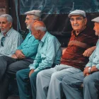 Referencial. Adultos mayores reciben atención prioritaria en programas sociales del Gobierno.