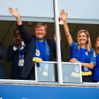 Los reyes de Países Bajos Guillermo Alejandro y Máxima alentaron a Curazao en el duelo ante Ecuador.