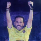 El candidato de extrema derecha Abelardo de la Espriella en discurso de celebración en Barranquilla tras la victoria en las elecciones de Colombia.