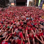 Hinchas de la selección de Noruega haciendo el famoso 'Remo Vikingo' en Estados Unidos, en el Mundial 2026.