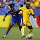 Moisés Caicedo (d) es el jugador más caro de Ecuador en el Mundial 2026.