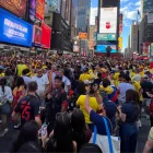 Times Square, en Nueva York (EE. UU.), se llenó de hinchas de la Selección de Ecuador en la antesala del partido contra Alemania por el Mundial 2026.