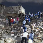 Terremotos en Venezuela dejan 160 muertos el 24 jun; autoridades habilitan líneas para buscar familiares.