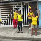 Vecinos y familiares de Gonzalo Plata celebran en el suburbio de Guayaquil tras el triunfo de Ecuador sobre Alemania en el Mundial 2026.