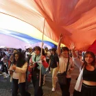 Cierres viales en la avenida Amazonas por marcha del Orgullo LGBTIQ+ en Quito este sábado con despliegue de agentes de tránsito.
