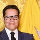 La operación financiera detrás de la adquisición de medios despierta dudas sobre supervisión y transparencia.