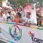 Miles de personas salieron a marchar por la avenida 9 de octubre.