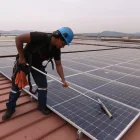 Los paneles solares se instalaron sobre los techos de Kubiec.