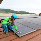 El techo de Kubiec cuenta con paneles fotovoltaicos que permiten generar un megavatio.