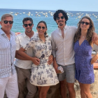 Bruce Hardeman encontró en su familia el mejor motivo para celebrar un año más de vida. Junto a sus hijos y a las parejas de ellos.