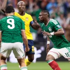 Julián Quiñones destacó con gol y asistencia en la victoria 2-0 de México ante Ecuador.