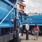 PRESENTACIÓN DE LOS VEHÍCULOS QUE REALIZARÁN LA RECOLECCIÓN DE DESECHOS SÓLIDOS DE LA CIUDAD.