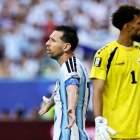 Lionel Messi y Vozinha de Cabo Verde una historia aparte.