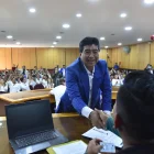 Jorge Yunda reafirma su candidatura a la Alcaldía de Quito durante su visita al CNE en Quito.