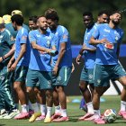 Raphinha y Neymar  en el entrenamiento de Brasil