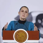 La presidenta de México, Claudia Sheinbaum, habla en una rueda de prensa este martes en el Palacio Nacional de Ciudad de México.