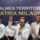 El presidente electo, Abelardo de la Espriella (c), habla durante una reunión con integrantes de su gabinete de Gobierno y autoridades locales este miércoles, donde prometió descentralizar el poder. Cúcuta (Colombia).