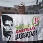 Seguidor del expresidente de Perú, Pedro Castillo, en Lima.