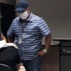 Agentes de Fiscalía y de la Policía suelen ejecutar operativos para rescatar a las víctimas de trata de personas en Ecuador.