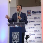 El alcalde de Quito, Pabel Muñoz, durante una rueda de prensa este 14 de julio de 2026.