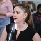 Mónica Palacios ofreció una rueda de prensa tras ser notificada durante la sesión del Pleno de la Asamblea Nacional.