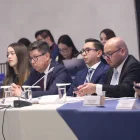 Los abogados Rafael Oyarte e Ismael Quintana defendieron a la exministra Inés Manzano durante el juicio político en la Comisión de Fiscalización.