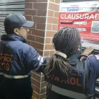 Inspectores de la AMC clausuraron el chifa ubicado en el norte de Quito.