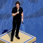 El actor estadounidense Tom Cruise se dirige al público durante la ceremonia de clausura de la final de la Copa Mundial de la FIFA 2026