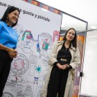 La ministra Gilda Alcívar García junto a la exviceministra de Cultura y Patrimonio, Romina Muñoz.