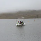 El embalse se encuentra dentro del Parque Nacional Cayambe Coca, una zona protegida destinada a la conservación de los ecosistemas de páramo.