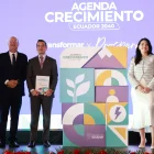 El presidente Daniel Noboa, la ministra de Economía y Finanzas, Sariha Moya, y el presidente del BID, Ilan Goldfajn, durante la presentación de la Agenda de Crecimiento Ecuador 2040 en el Palacio de Carondelet, el 21 de julio de 2026.