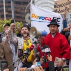 El abogado Washington Andrade, integrante de la Plataforma por la Revocatoria, presentó un recurso de impugnación en el TCE.