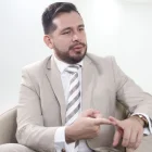 André Santos, jurista, analiza el escenario electoral de Ecuador previo a las seccionales de 2026 y defiende las acciones de control aplicadas por las autoridades.