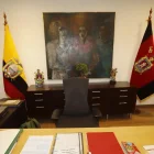 En el despacho del alcalde Pabel Muñoz, que busca la reelección, aunque su organización, la RC5, requiere un vehículo electoral.