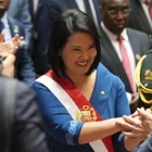 La presidenta de Perú, Keiko Fujimori, sale del Congreso tras posesionarse como presidenta de Perú para el quinquenio 2026-2031 este martes, en Lima (Perú).