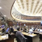 Asamblea suspendió el debate el 29 de julio por desacuerdos sobre familia y reproducción asistida.