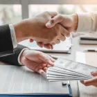 Una foto que ilustra el aumento de las solicitudes de créditos.