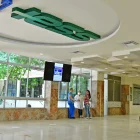 Referencial.Usuarios esperan atención en una unidad del IESS ante la falta de medicamentos gratuitos