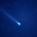 El Observatorio Astronómico de Quito recomienda usar binoculares o un telescopio para apreciar el cometa.