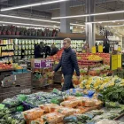 Según la denuncia, los nuevos aranceles aumentarán los precios para consumidores y empresas en todo el país.