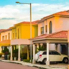 Referencial.Conjunto residencial donde los contratos de arriendo suelen incluir garantías económicas.