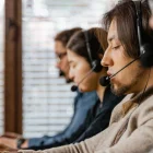 Referencial.Operadores atienden llamadas de emergencia en el ECU 911.